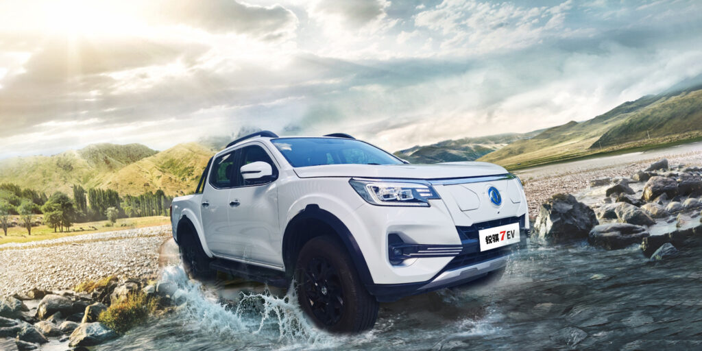 ruiqi6-electric-pickup ruiqi6-electric-pickup-hero-02