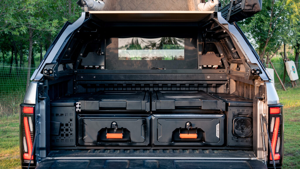 z9-ge-phev-travel-edition z9-ge-phev-travel-edition-hero-04